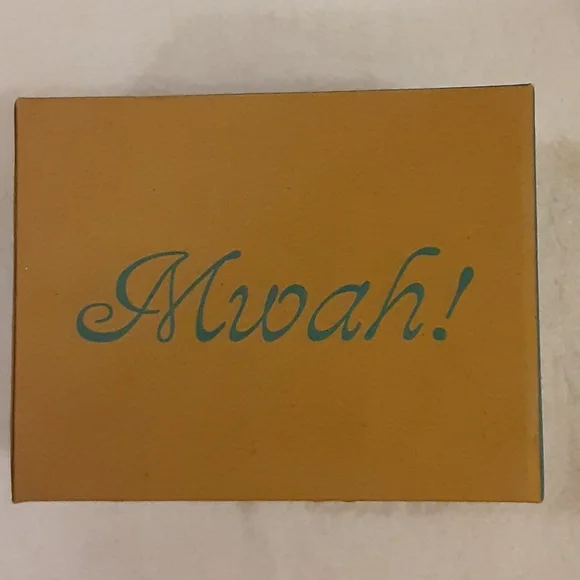 Westland Giftware Kissing Bride/Groom salt/pepper shakers white/black New in Box - Picture 11 of 14